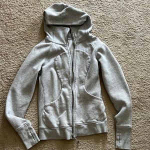 Lululemon grey sweatshirt